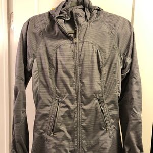 Lululemon gray jacket size 6